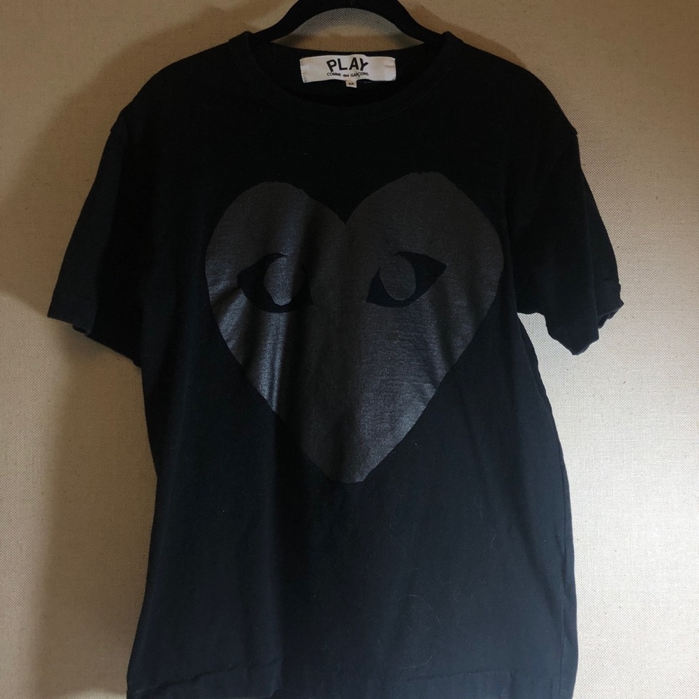 Comme des garçon PLAY black tee shirt
